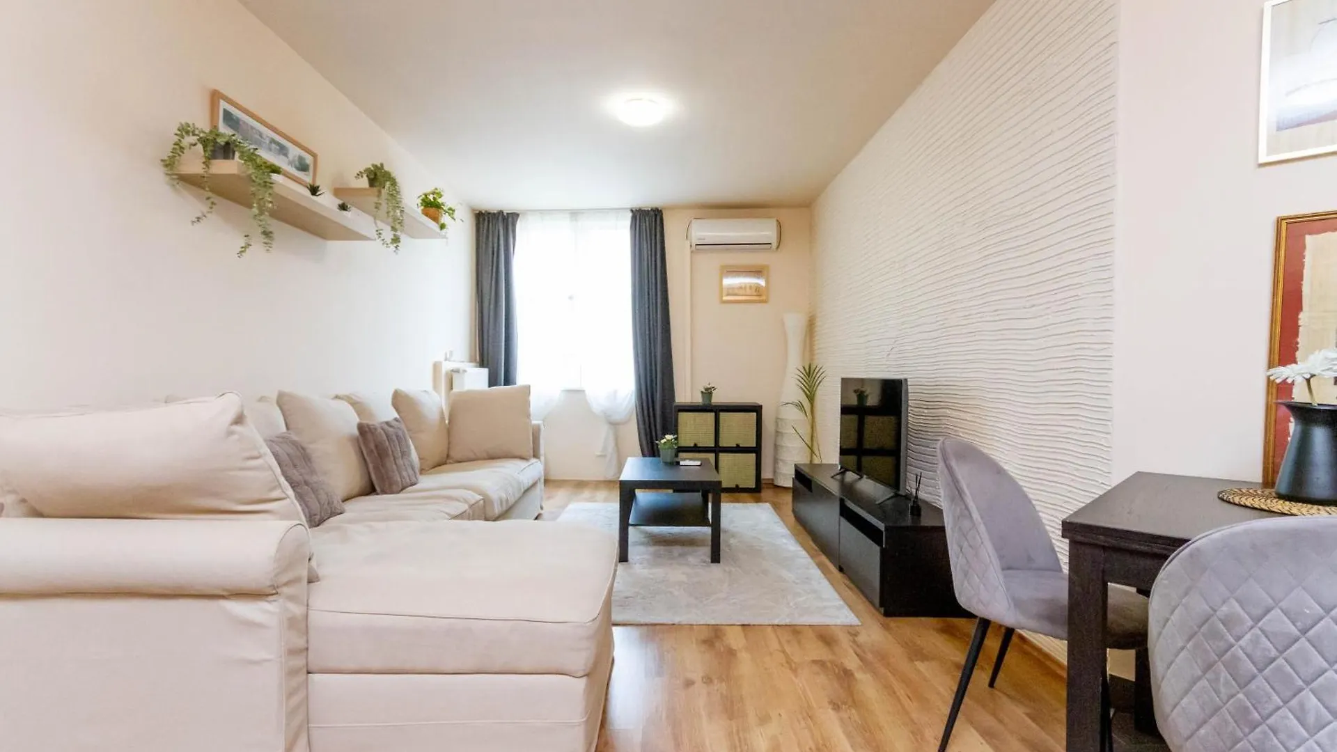 Modern Comfort In Jozsef Street By Nw Budapešť