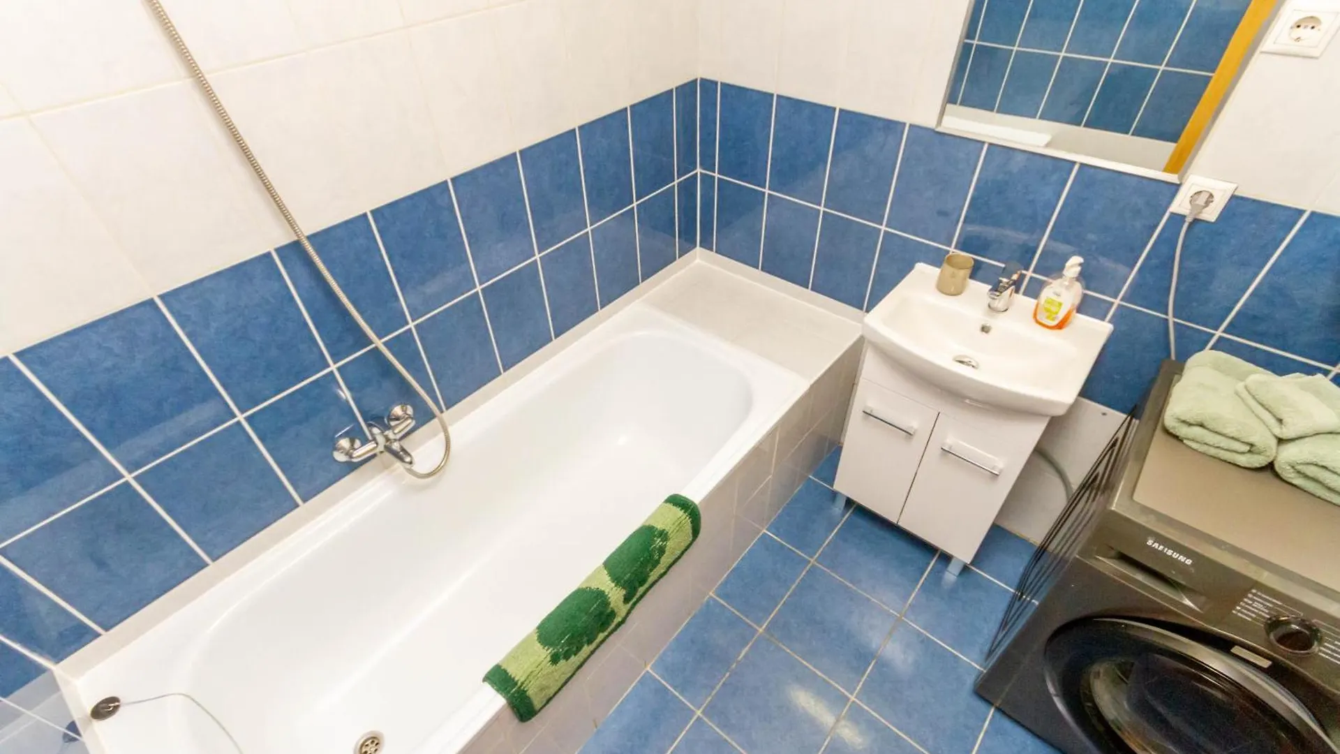 Modern Comfort In Jozsef Street By Nw Budapešť Apartmán